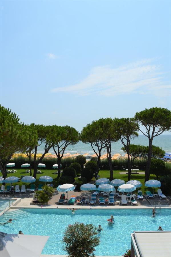 Hotel Bauer & Sporting Lido di Jesolo Exterior photo