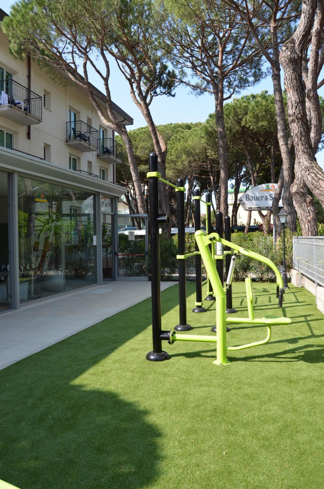 Hotel Bauer & Sporting Lido di Jesolo Exterior photo